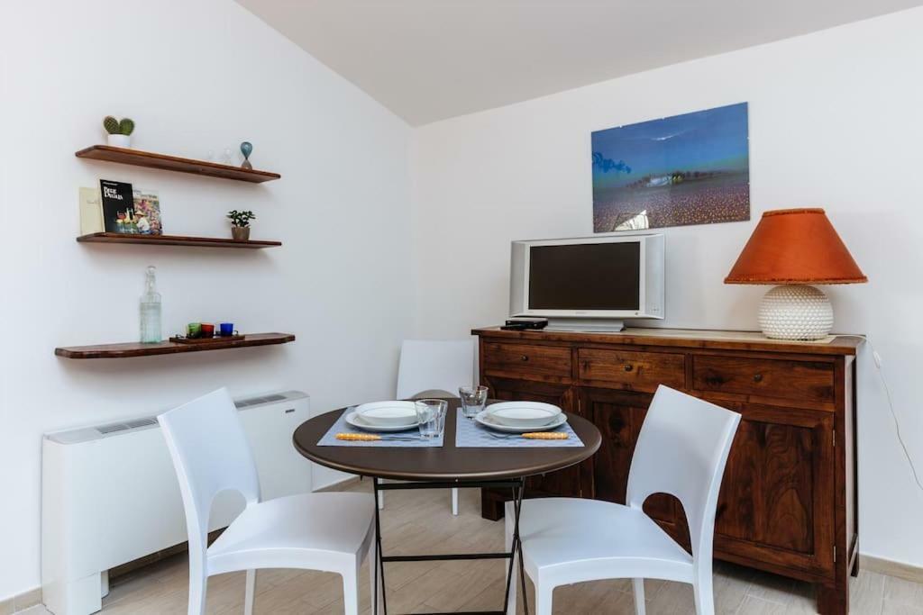 Coquille Maqueda Apartment Palermo Exterior photo